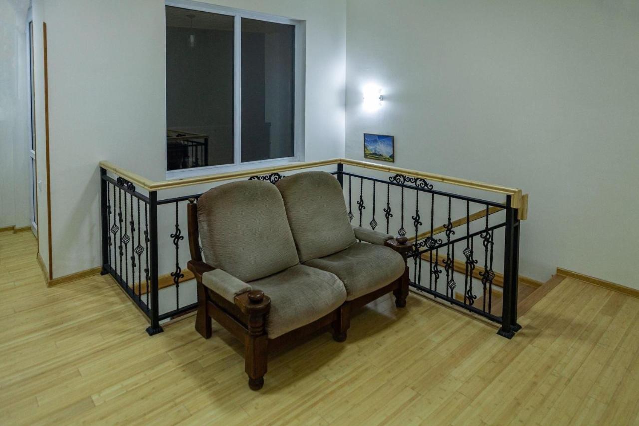 Twins Hotel Tiflis Exterior foto
