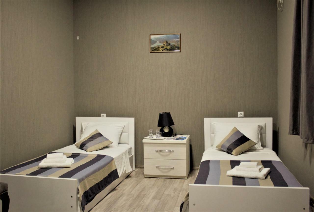 Twins Hotel Tiflis Exterior foto