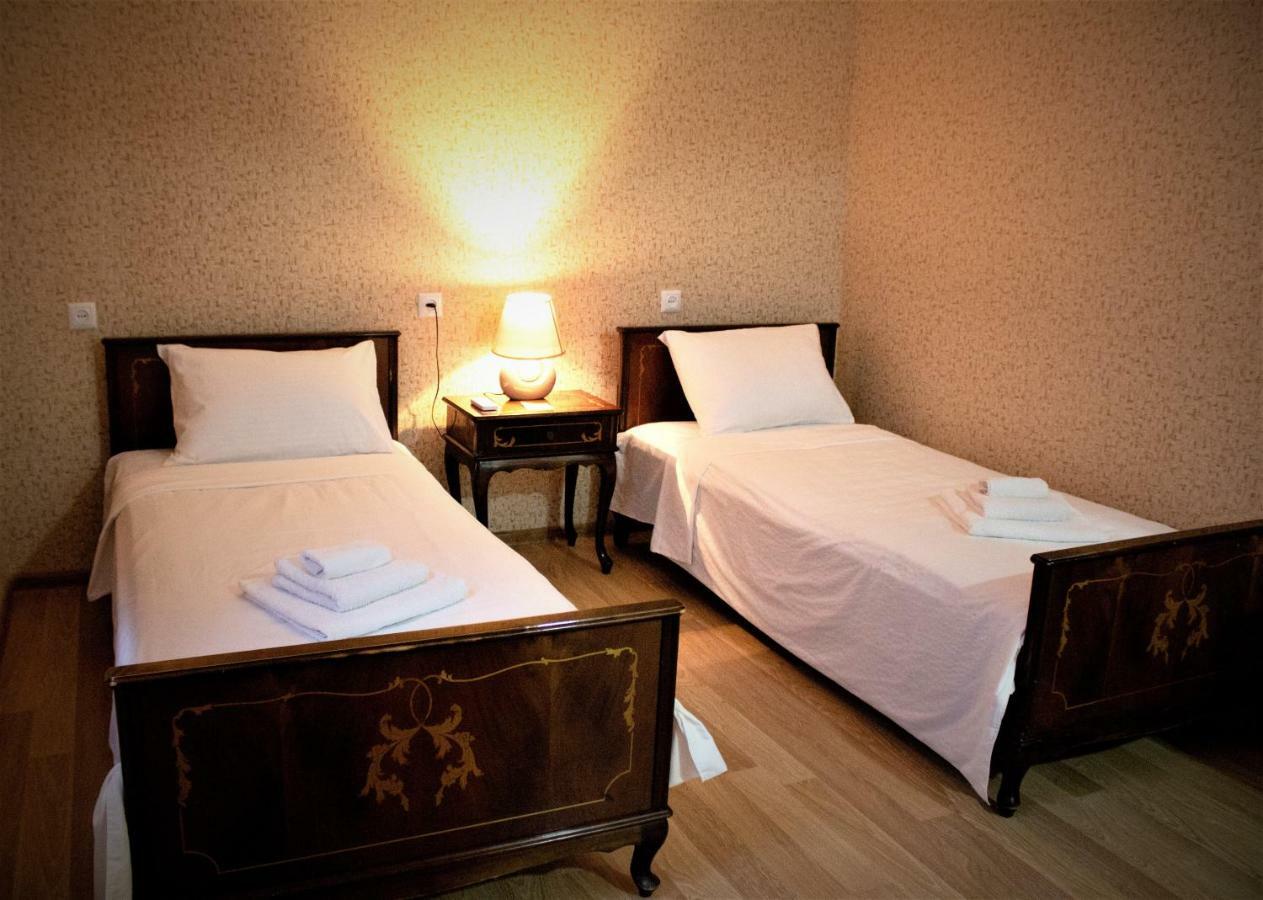 Twins Hotel Tiflis Exterior foto